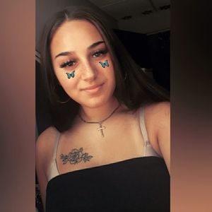 Meet your Posher, Jennyfer